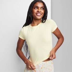 DSG - Light Yellow/Green Seamless Cropped Short Sleeve Shirt